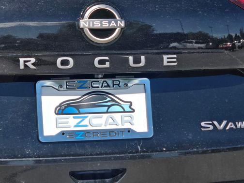 Super Black 2024 Nissan Rogue SV