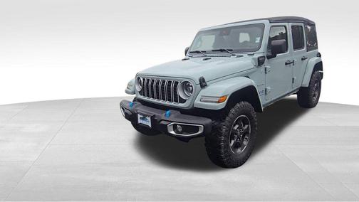 Earl Clearcoat 2024 Jeep Wrangler 4xe Sahara