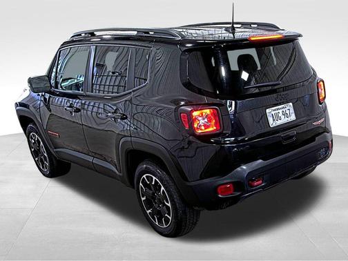 2023 Jeep Renegade Trailhawk