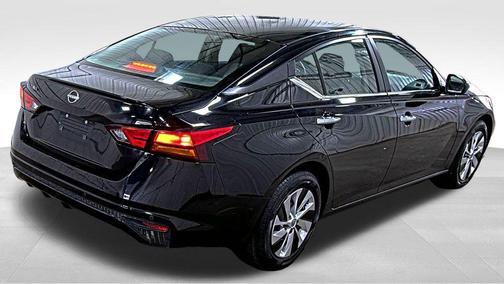 2024 Nissan Altima S FWD