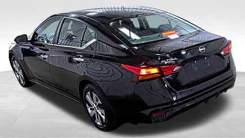 2024 Nissan Altima S FWD