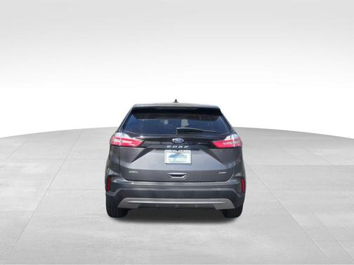 Carbonized Gray Metallic 2023 Ford Edge SEL