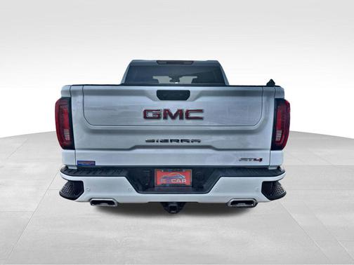Summit White 2025 GMC Sierra 1500 AT4
