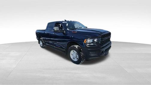 2024 RAM 2500 Tradesman Crew Cab 4x4 6'4' Box