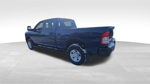 2024 RAM 2500 Tradesman Crew Cab 4x4 6'4' Box