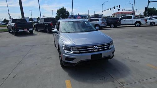 2021 Volkswagen Tiguan 2.0T SE R-Line Black