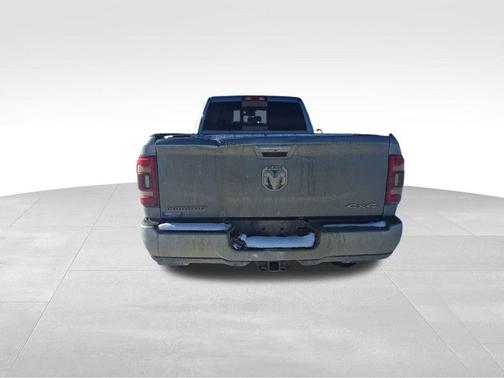 2021 RAM 3500 Laramie Crew Cab 4x4 8' Box