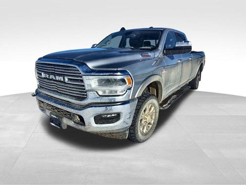 2021 RAM 3500 Laramie Crew Cab 4x4 8' Box