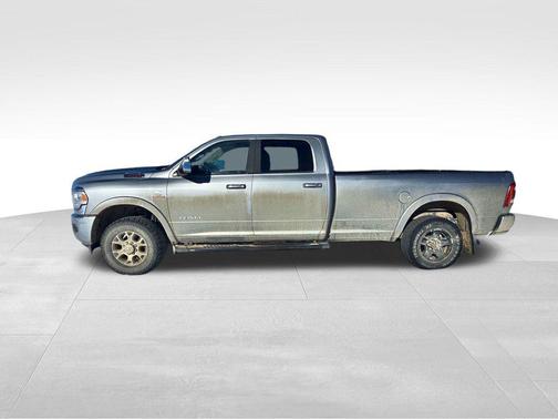 2021 RAM 3500 Laramie Crew Cab 4x4 8' Box