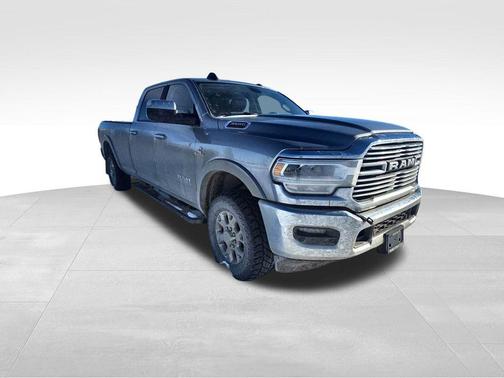 2021 RAM 3500 Laramie Crew Cab 4x4 8' Box