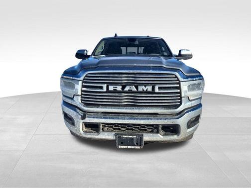 2021 RAM 3500 Laramie Crew Cab 4x4 8' Box