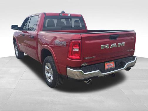 Molten Red Pearlcoat 2026 RAM 1500 Big Horn/Lone Star
