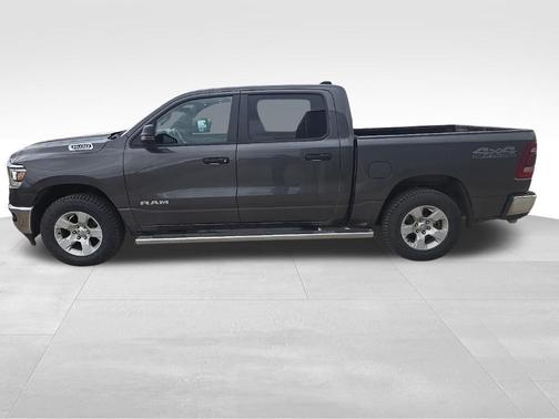 Granite Crystal Metallic Clearcoat 2023 RAM 1500 Big Horn/Lone Star