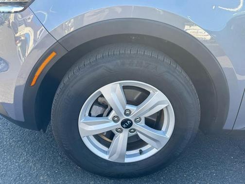 2021 Kia Sorento LX
