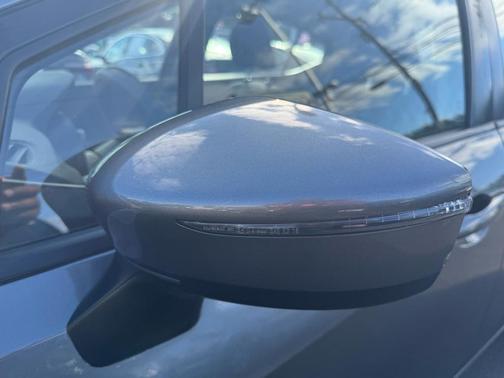 2020 Nissan Versa 1.6 SV