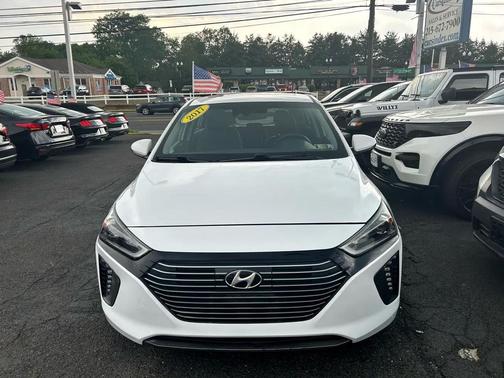 2017 Hyundai IONIQ Hybrid Limited