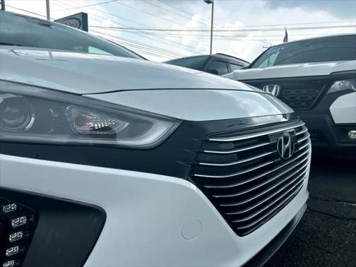 2017 Hyundai IONIQ Hybrid Limited