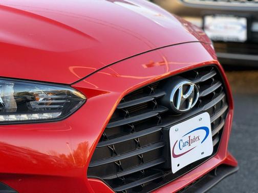 2020 Hyundai Veloster 2