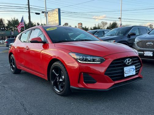 2020 Hyundai Veloster 2