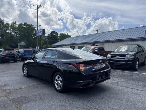 2021 Hyundai ELANTRA SE