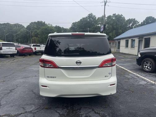 Pearl White 2017 Nissan Quest SV