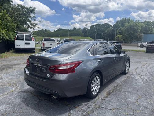 Gun Metallic 2018 Nissan Altima 2.5 S