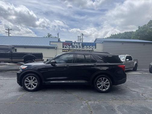 Agate Black Metallic 2020 Ford Explorer XLT