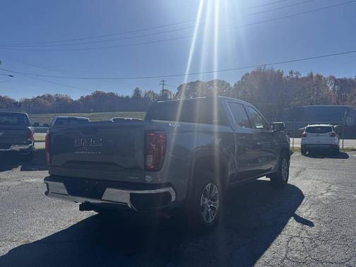 2020 GMC Sierra 1500 SLE