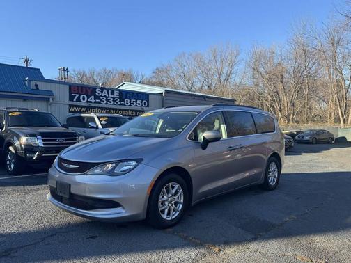 2021 Chrysler Voyager LXI