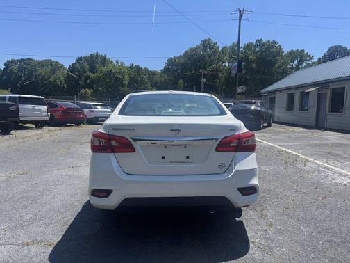 Aspen White Tricoat 2019 Nissan Sentra SV