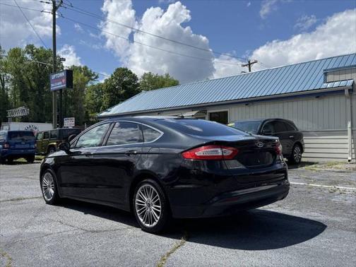 2014 Ford Fusion SE