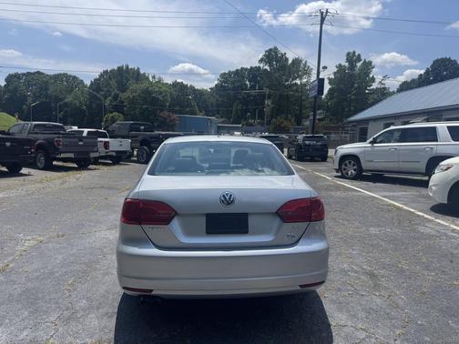 Reflex Silver Metallic 2013 Volkswagen Jetta SE