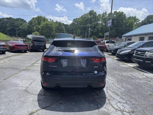 2018 Jaguar F-PACE 25t Premium