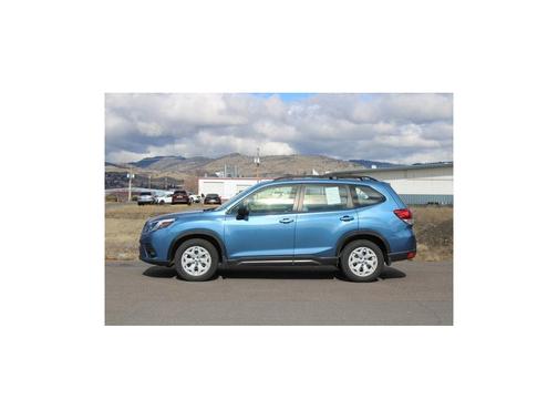 2022 Subaru Forester 