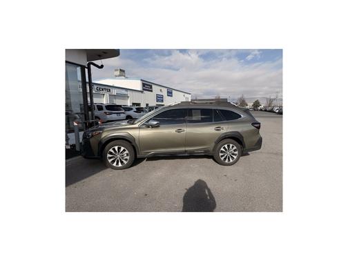2025 Subaru Outback Touring XT