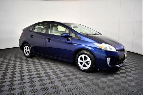 2014 Toyota Prius Two