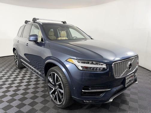 Blue 2019 Volvo XC90 T6 Inscription