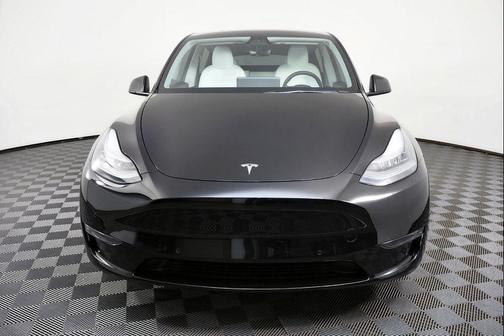 2021 Tesla Model Y Standard Range Rear-Wheel Drive