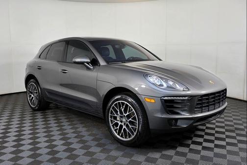 2016 Porsche Macan S