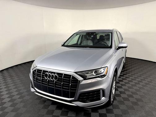 Florett Silver Metallic 2022 Audi Q7 45 Premium