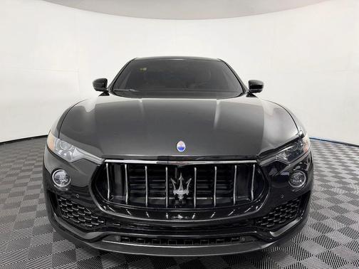 Black 2018 Maserati Levante Base