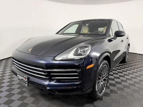 Blue 2020 Porsche Cayenne Cayenne