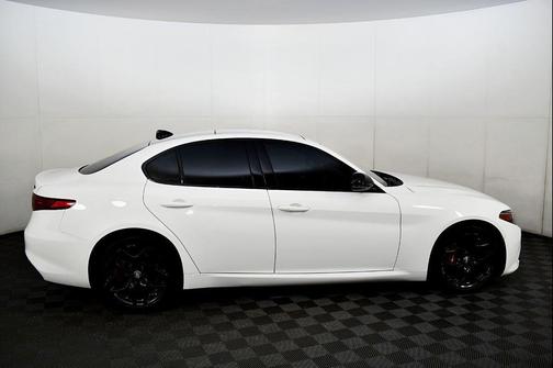 2020 Alfa Romeo Giulia Sport