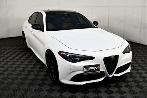 2020 Alfa Romeo Giulia Sport