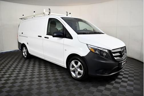2020 Mercedes-Benz Metris Base