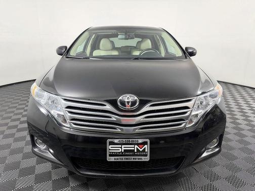 Black 2009 Toyota Venza Base