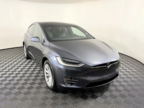 2017 Tesla Model X 75D