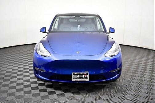 2021 Tesla Model Y Long Range Dual Motor All-Wheel Drive