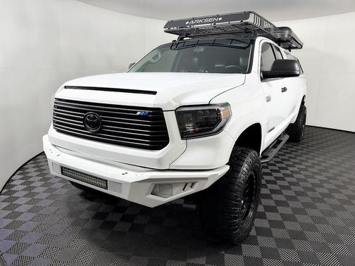 Super White 2014 Toyota Tundra SR