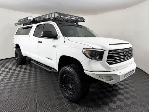 Super White 2014 Toyota Tundra SR